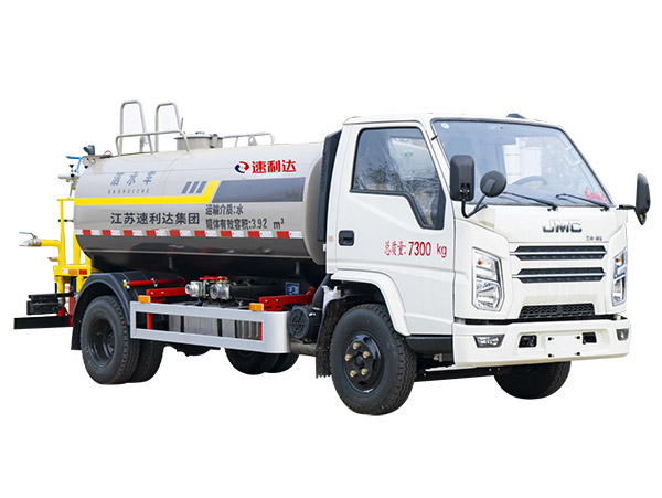 揚(yáng)州順達(dá)灑水車